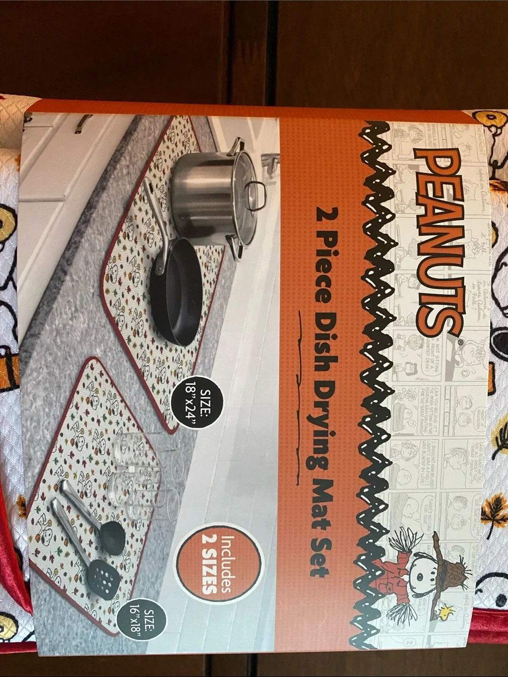 Peanuts Snoopy White Dish Drying Mats with Red Trim, Autumn Leaf Print